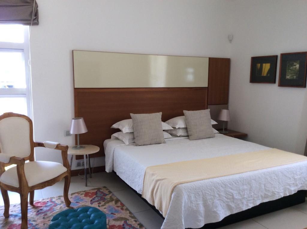 So Beach Villa In Situ Roches Noires Δωμάτιο φωτογραφία